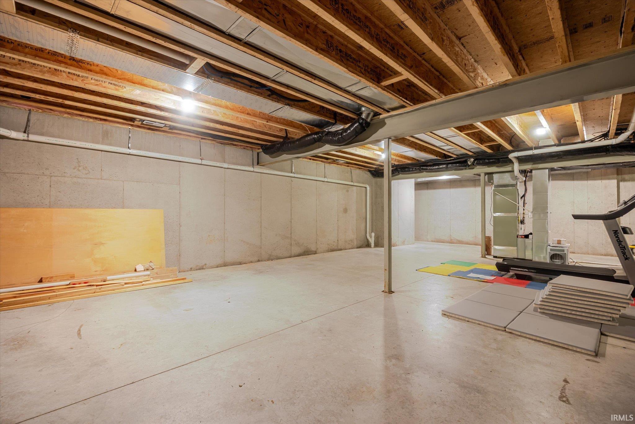 5767 East Kings Road Bloomington, IN 47408 - Photo 26 of 35 Gallery Image 26