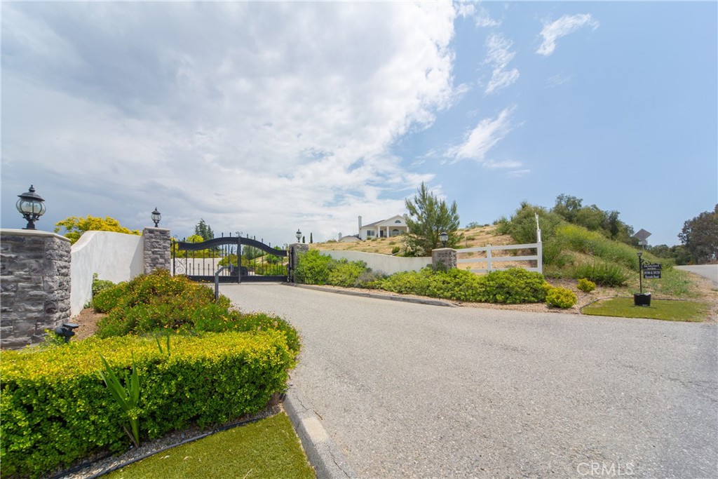 39700 Berenda Road Temecula, CA 92591 - Photo 45 of 71