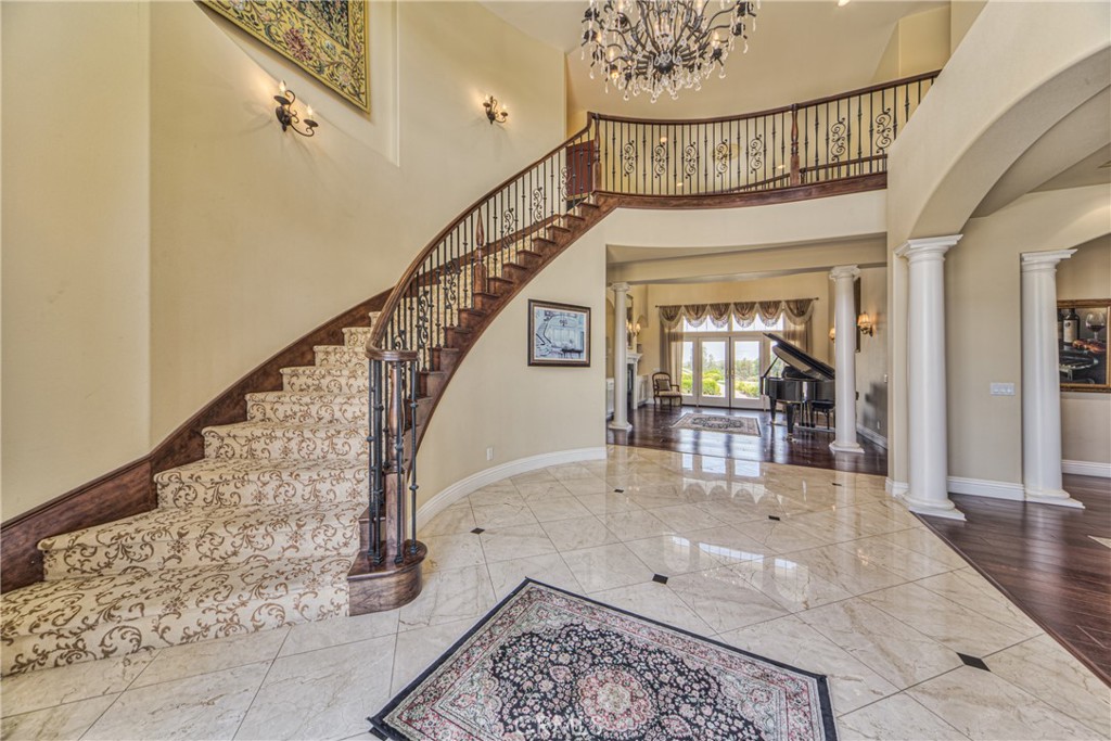39700 Berenda Road Temecula, CA 92591 - Photo 6 of 71 a view of entryway and hall