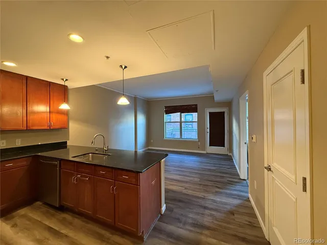 $1,500 | 1975 Grant Street, Unit 209, Denver, CO 80203