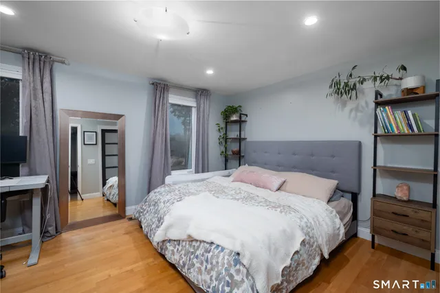 $2,000 | 410 Farmington Avenue, Unit O6, New Britain, CT 06053