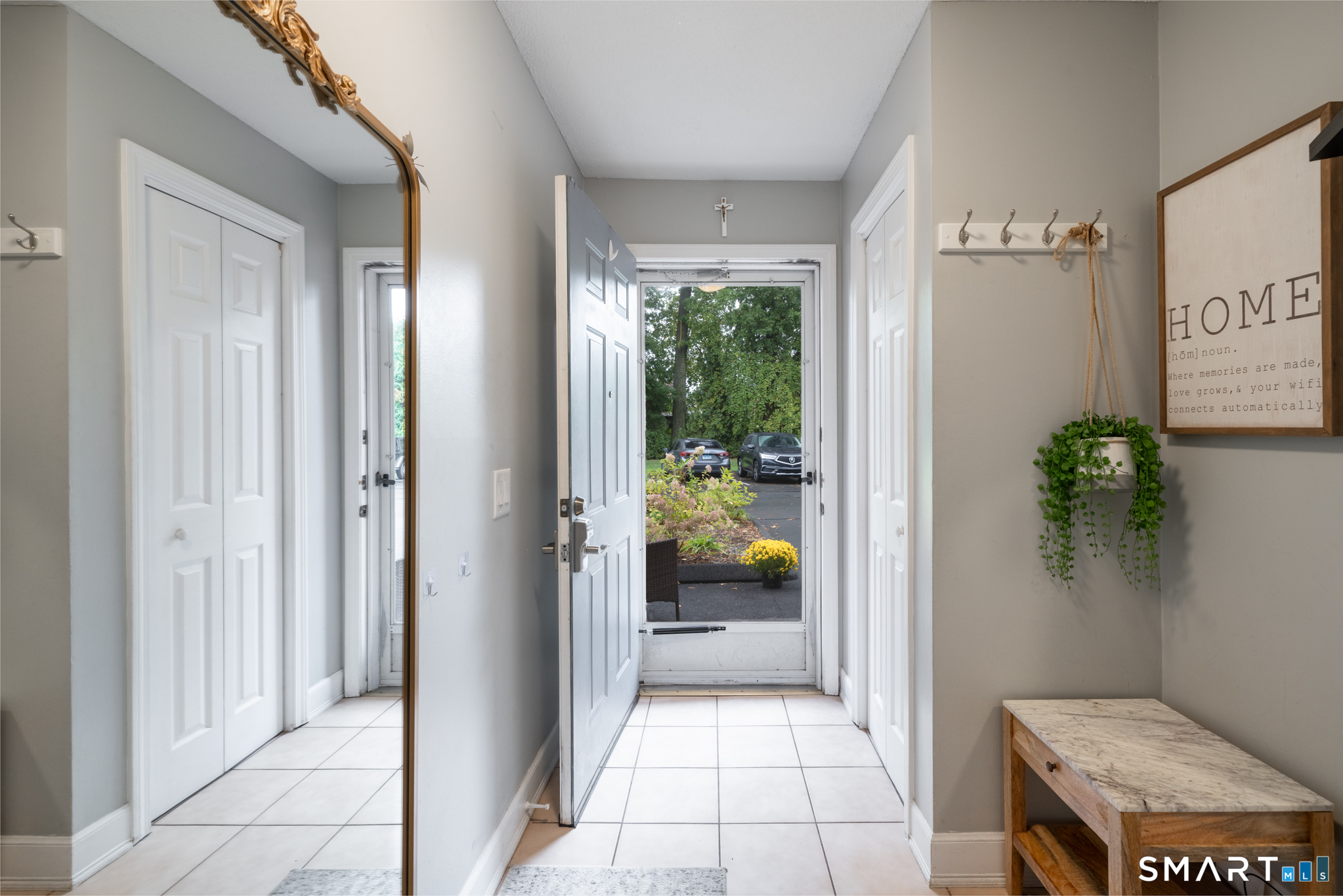 410 Farmington Avenue, Unit O6 New Britain, CT 06053 - Photo 3 of 21