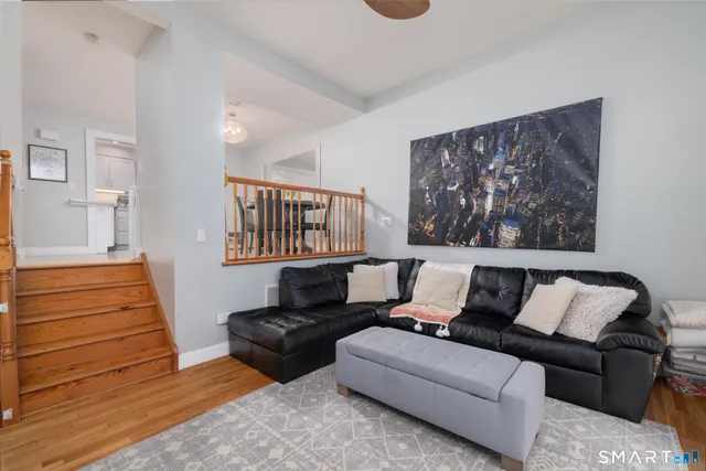 $2,000 | 410 Farmington Avenue, Unit O6, New Britain, CT 06053