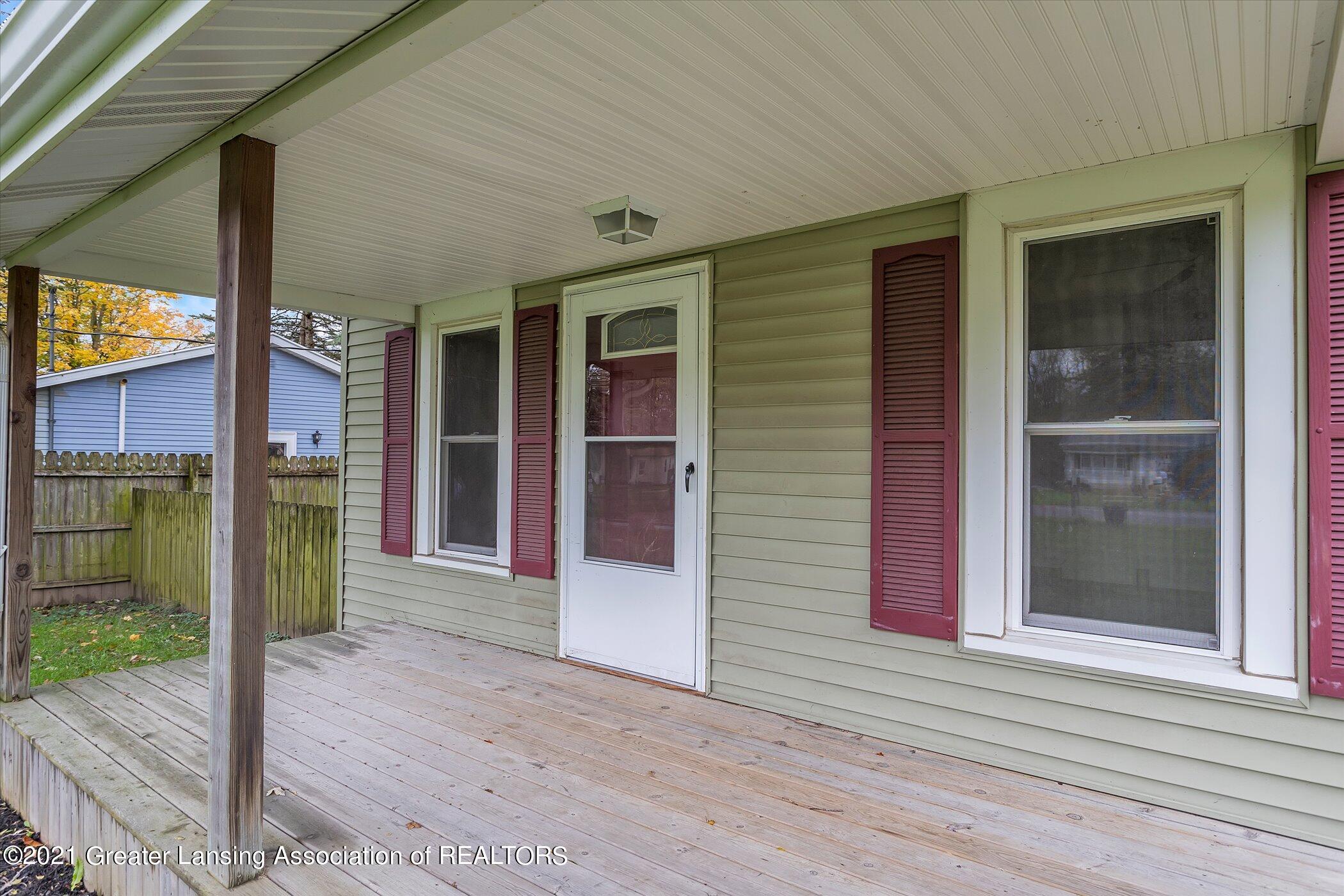 1421 West Wieland Road Lansing, MI 48906 - Photo 5 of 41 06-1421-w-wieland-rd-windowstill-realest