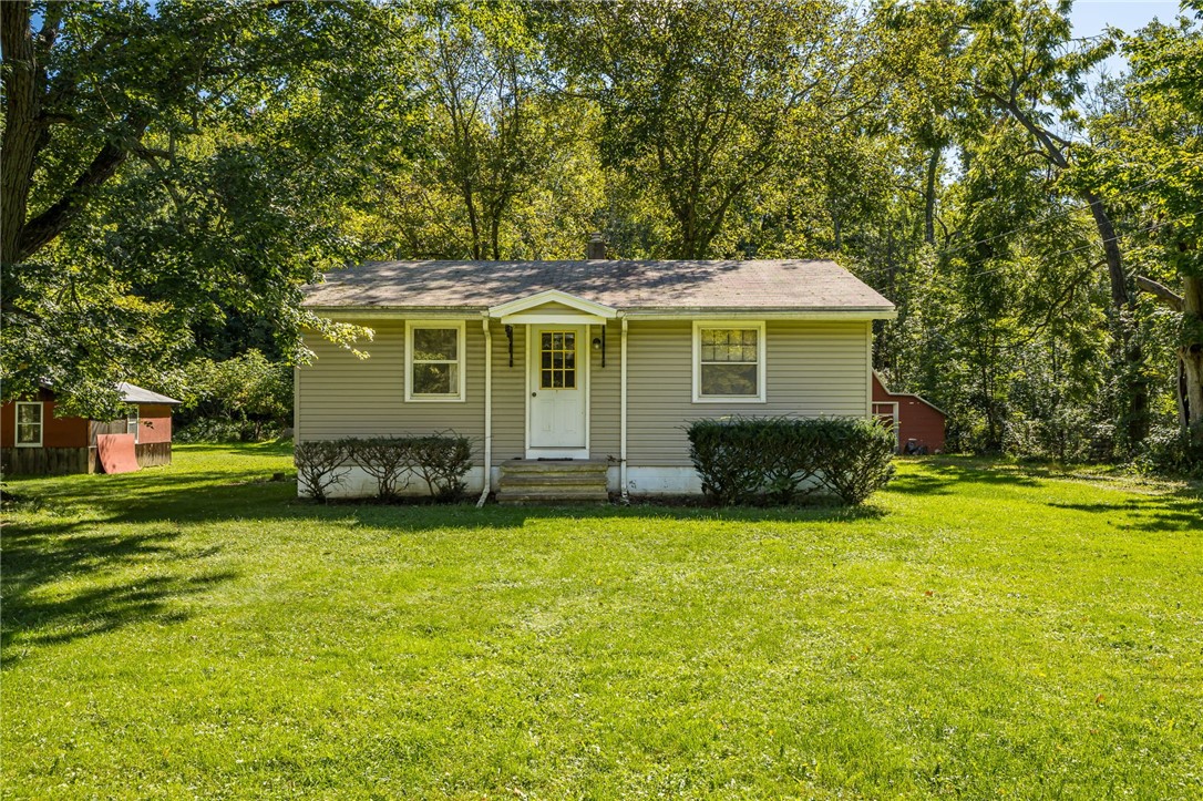 184 Berg Road Ontario, NY 14519 - Photo 1 of 27 Gallery Image 1