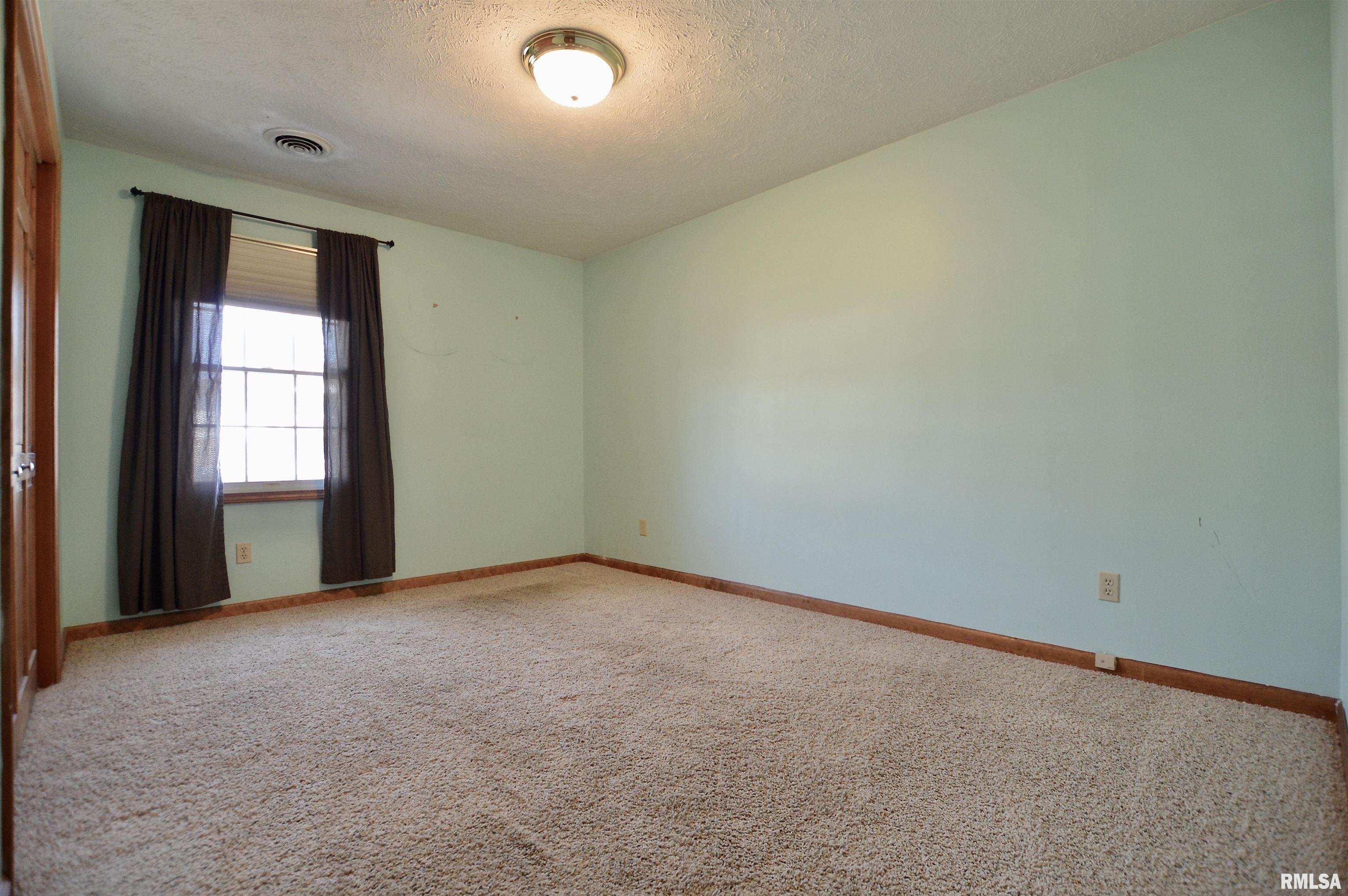 129 Genoa Drive Springfield, IL 62703 - Photo 15 of 21 Gallery Image 15