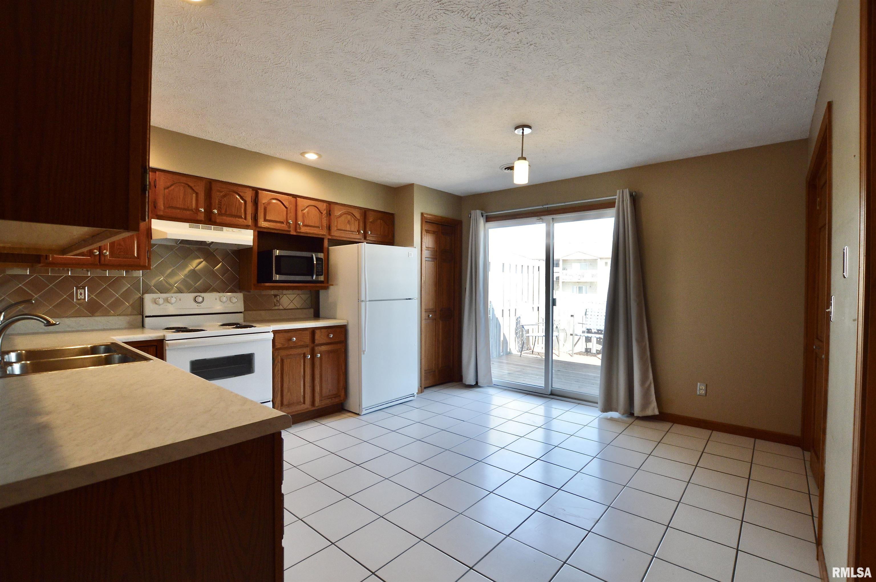 129 Genoa Drive Springfield, IL 62703 - Photo 7 of 21 Gallery Image 7