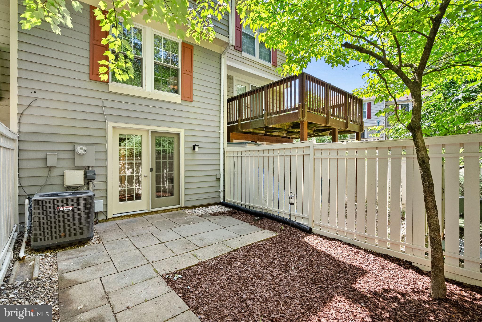 11908 Fieldthorn Court Reston, VA 20194 - Photo 35 of 47