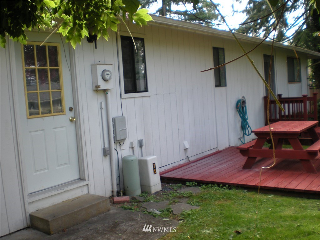 915 North Harding Road Elma, WA 98541 - Photo 9 of 12 Gallery Image 9