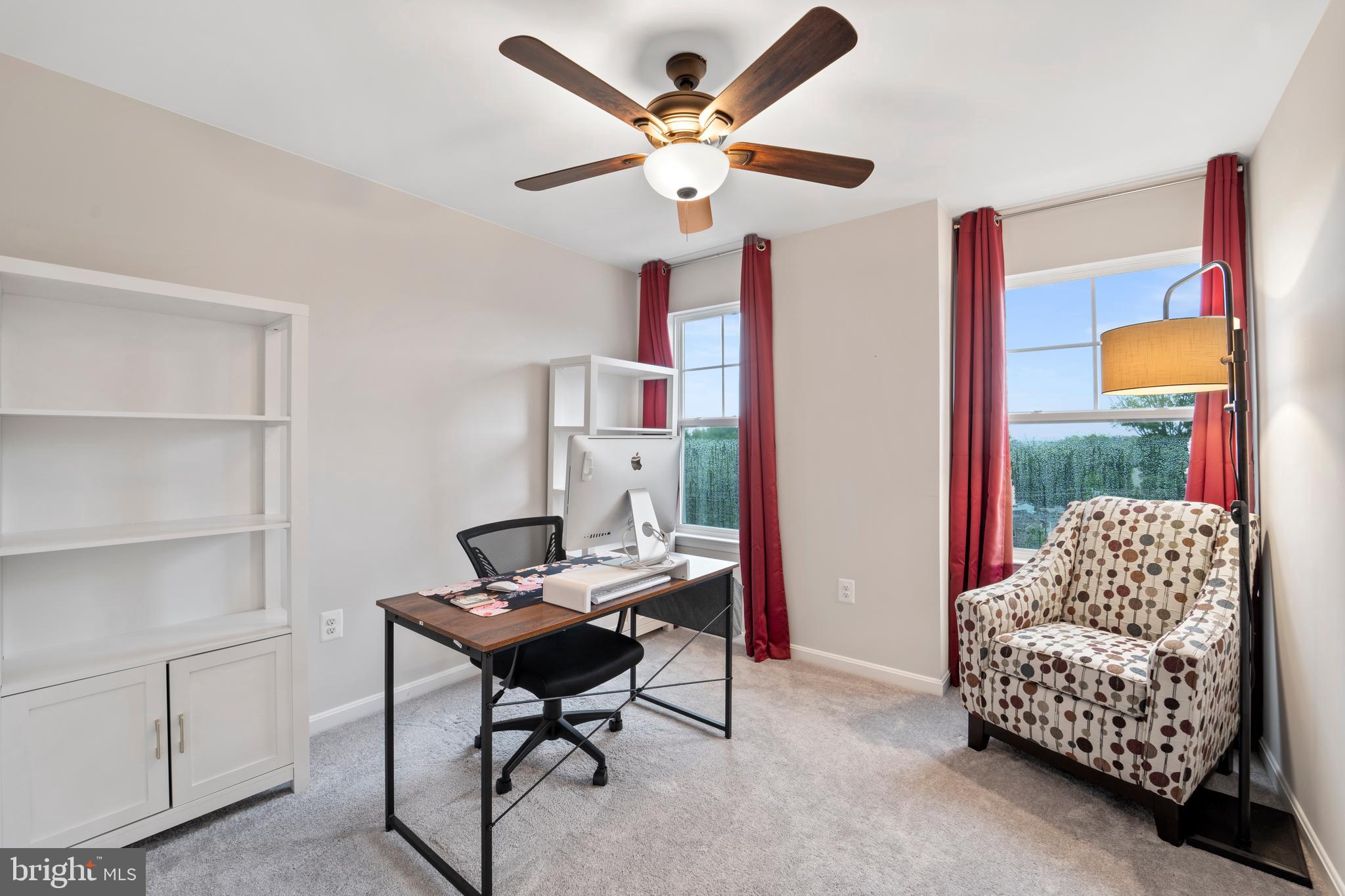 18216 Summit Pointe Drive Triangle, VA 22172 - Photo 15 of 25 a workspace with furniture and window