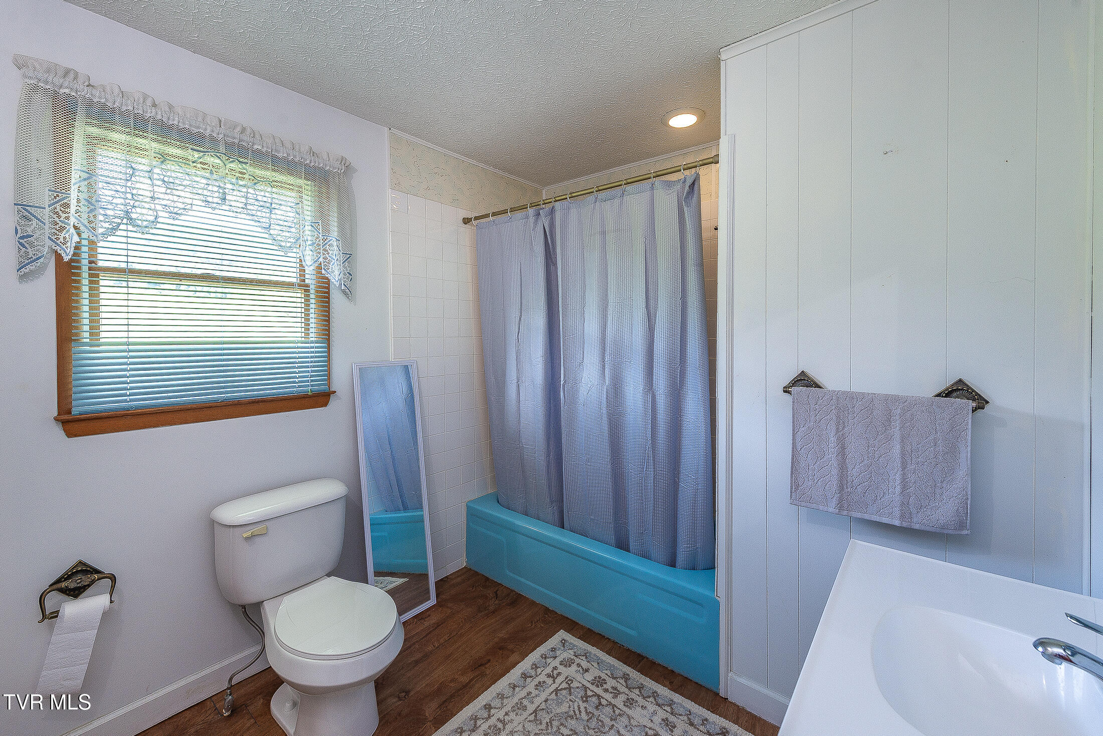 3738 Pattonsville Road Duffield, VA 24244 - Photo 19 of 53 bathroom