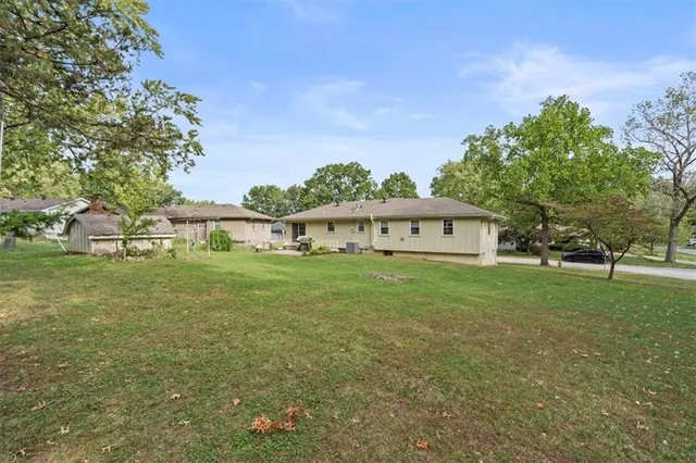 $300,000 | 16121 East 36th Street South, Independence, MO 64055