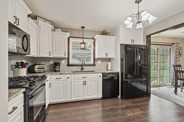 $300,000 | 16121 East 36th Street South, Independence, MO 64055