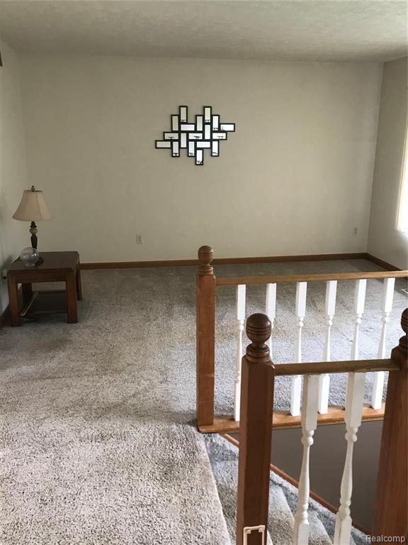 476 Harmon Road Howell, MI 48843 - Photo 11 of 32