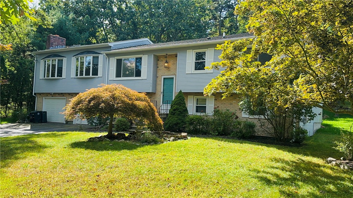 106 Reservoir Road Coventry, RI 02816 - Photo 4 of 25 Gallery Image 4