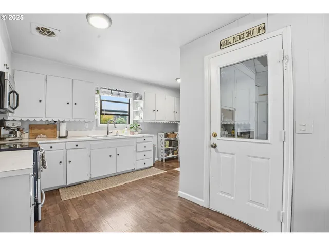 $500,000 | 18085 Southwest Kinnaman Road, Beaverton, OR 97078