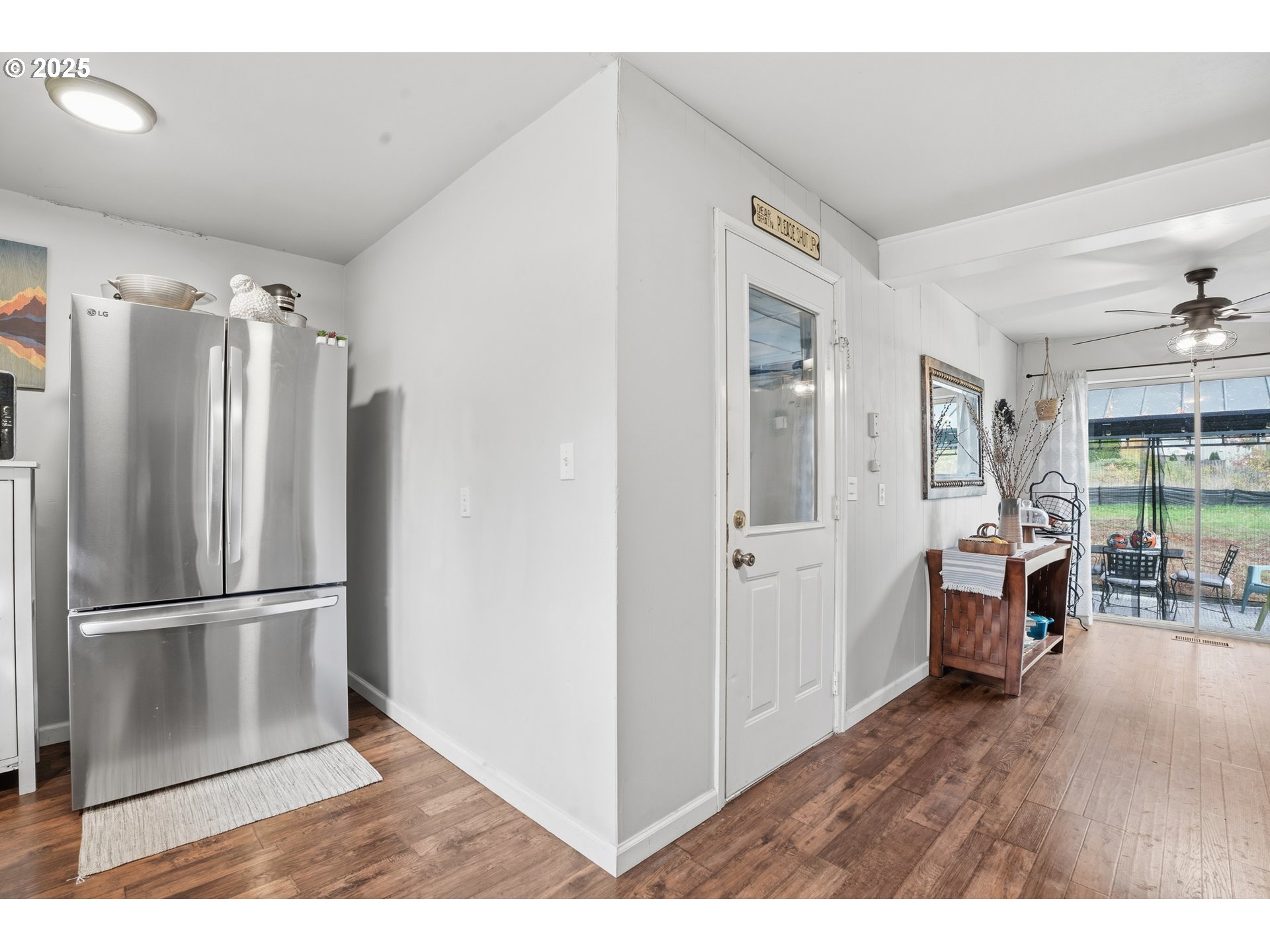 18085 Southwest Kinnaman Road Beaverton, OR 97078 - Photo 13 of 43 Hallway