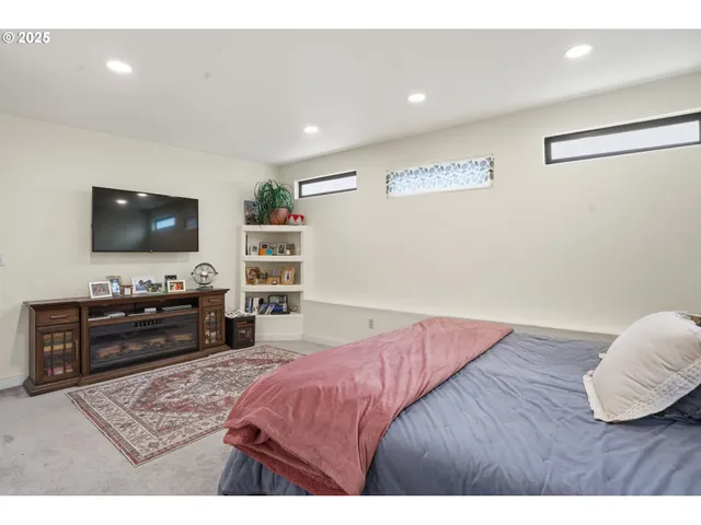 $500,000 | 18085 Southwest Kinnaman Road, Beaverton, OR 97078