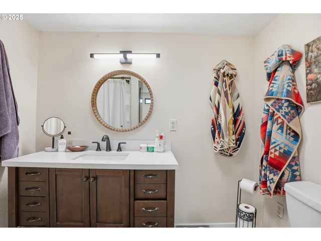 $500,000 | 18085 Southwest Kinnaman Road, Beaverton, OR 97078