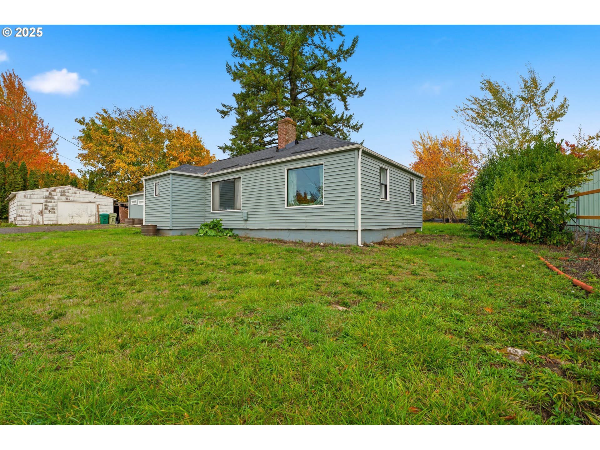 18085 Southwest Kinnaman Road Beaverton, OR 97078 - Photo 4 of 43 Exterior