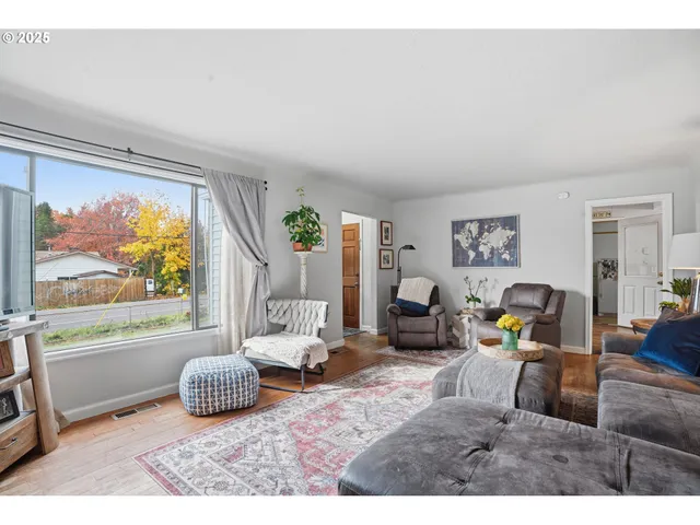 $500,000 | 18085 Southwest Kinnaman Road, Beaverton, OR 97078