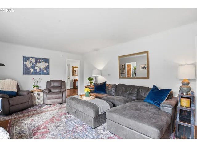 $500,000 | 18085 Southwest Kinnaman Road, Beaverton, OR 97078