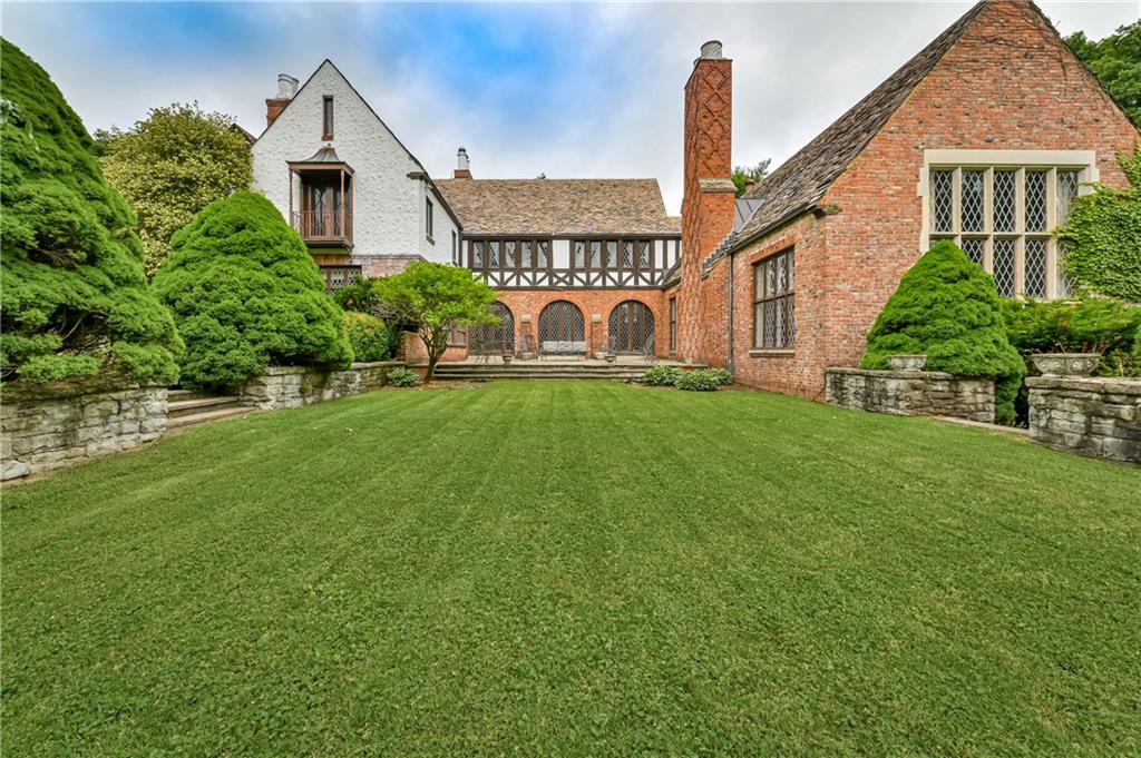 1250 Fox Chapel Road Pittsburgh, PA 15238 - Photo 1 of 25 Gallery Image 1