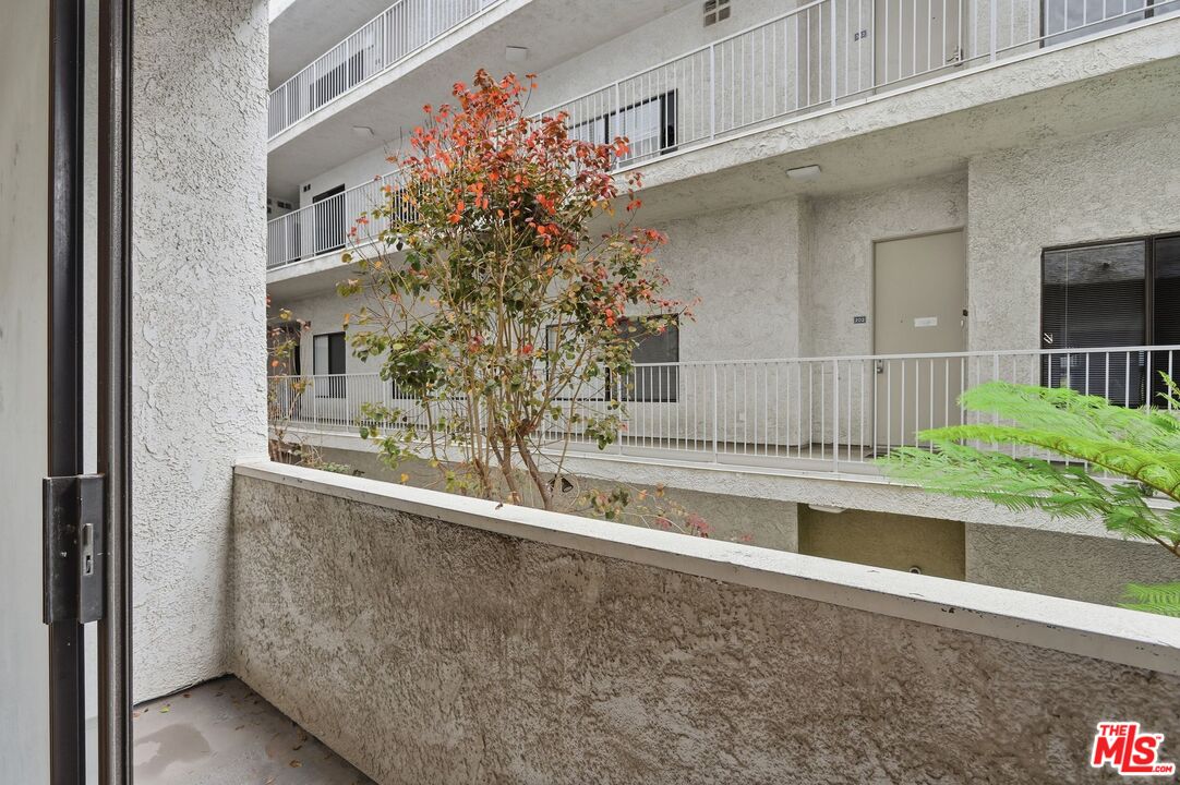 1271 Stoner Avenue, Unit 208 Los Angeles, CA 90025 - Photo 9 of 20