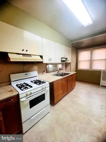 $275,000 | 213 West 35th Street, Wilmington, DE 19802