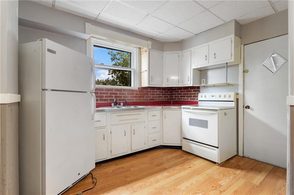 3206 Willett Road Pittsburgh, PA 15227 - Photo 8 of 25 Gallery Image 8