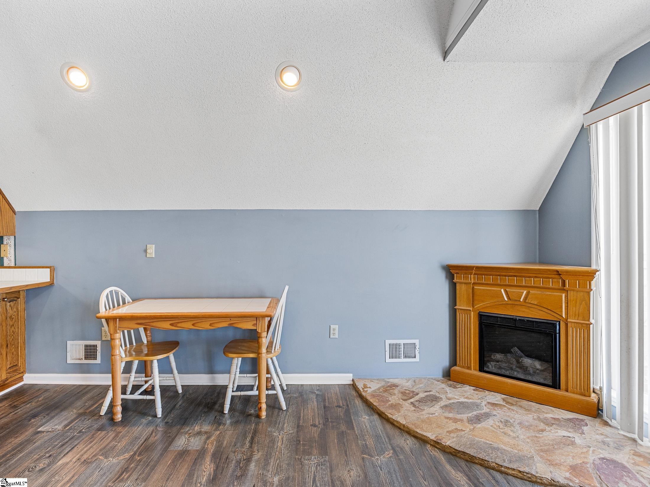 693 Sugar Ridge Road Inman, SC 29349 - Photo 7 of 28