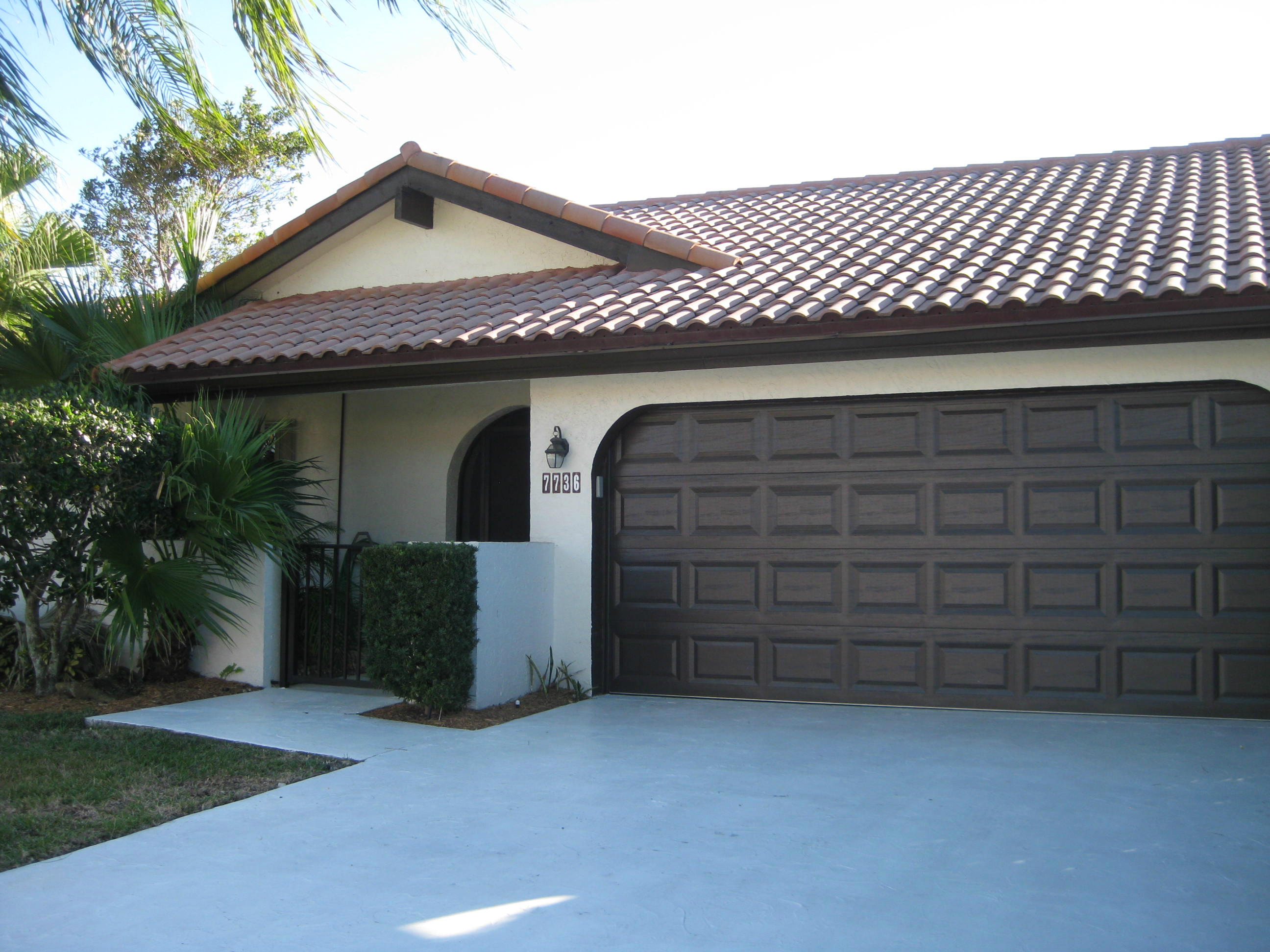 7736 Solimar Circle Boca Raton, FL 33433 - Photo 2 of 14 Exterior Front