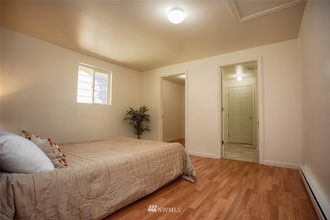 312 Union Avenue Southeast Renton, WA 98059 - Photo 10 of 16