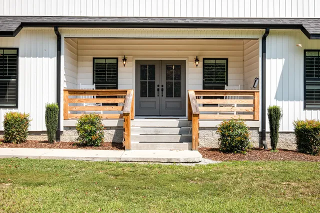 $839,900 | 8129 Hollow Springs Road, Bradyville, TN 37026