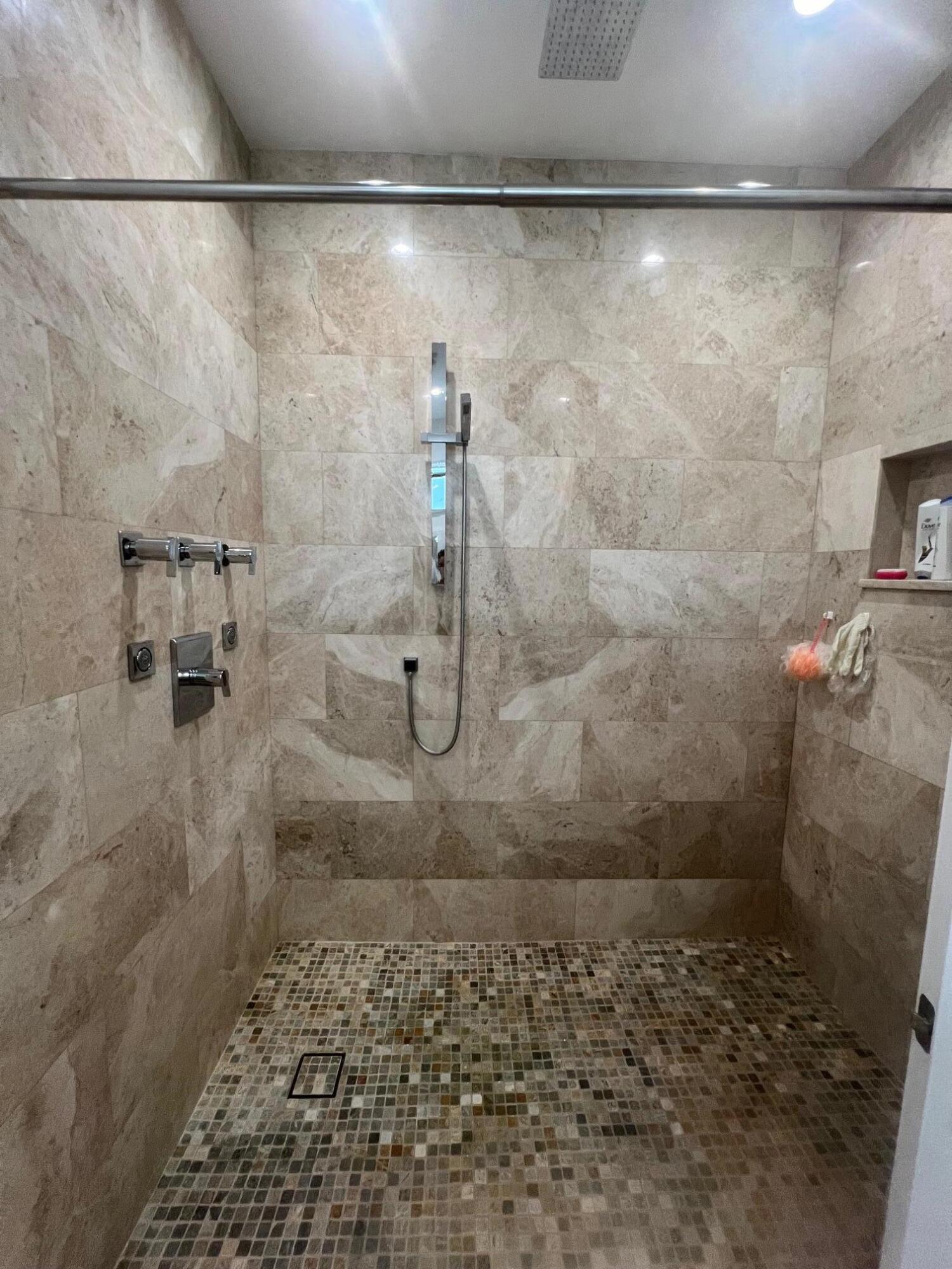 4 Pelican Road Key Largo, FL 33037 - Photo 14 of 15 a bathroom with a shower