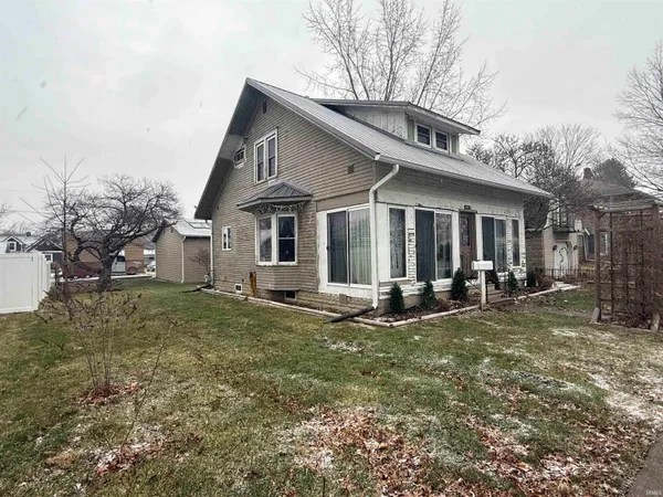 $210,000 | 417 Center Street, Berne, IN 46711
