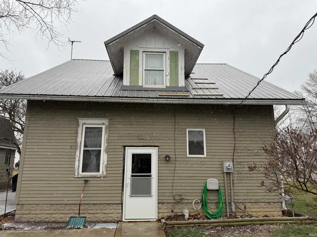 $210,000 | 417 Center Street, Berne, IN 46711