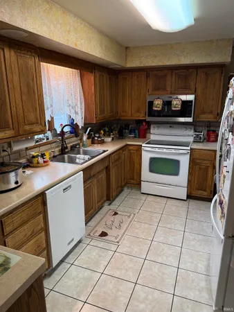 $210,000 | 417 Center Street, Berne, IN 46711