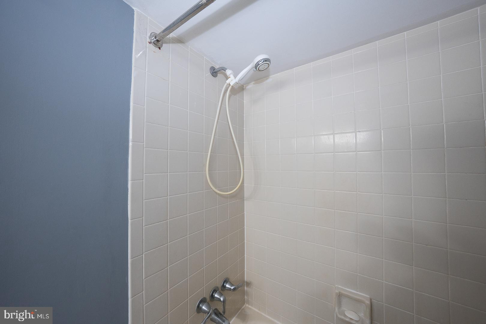 192 Maryhill Road Phoenixville, PA 19460 - Photo 17 of 35 a bathroom with a shower