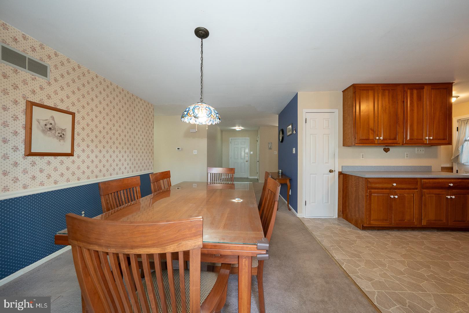 192 Maryhill Road Phoenixville, PA 19460 - Photo 8 of 35 a very nice looking dining room with a table and chairs