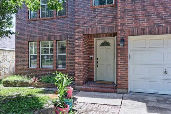 $2,600 | 3618 Windhill Loop, Round Rock, TX 78681
