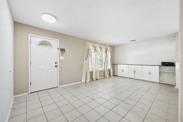 $2,600 | 3618 Windhill Loop, Round Rock, TX 78681