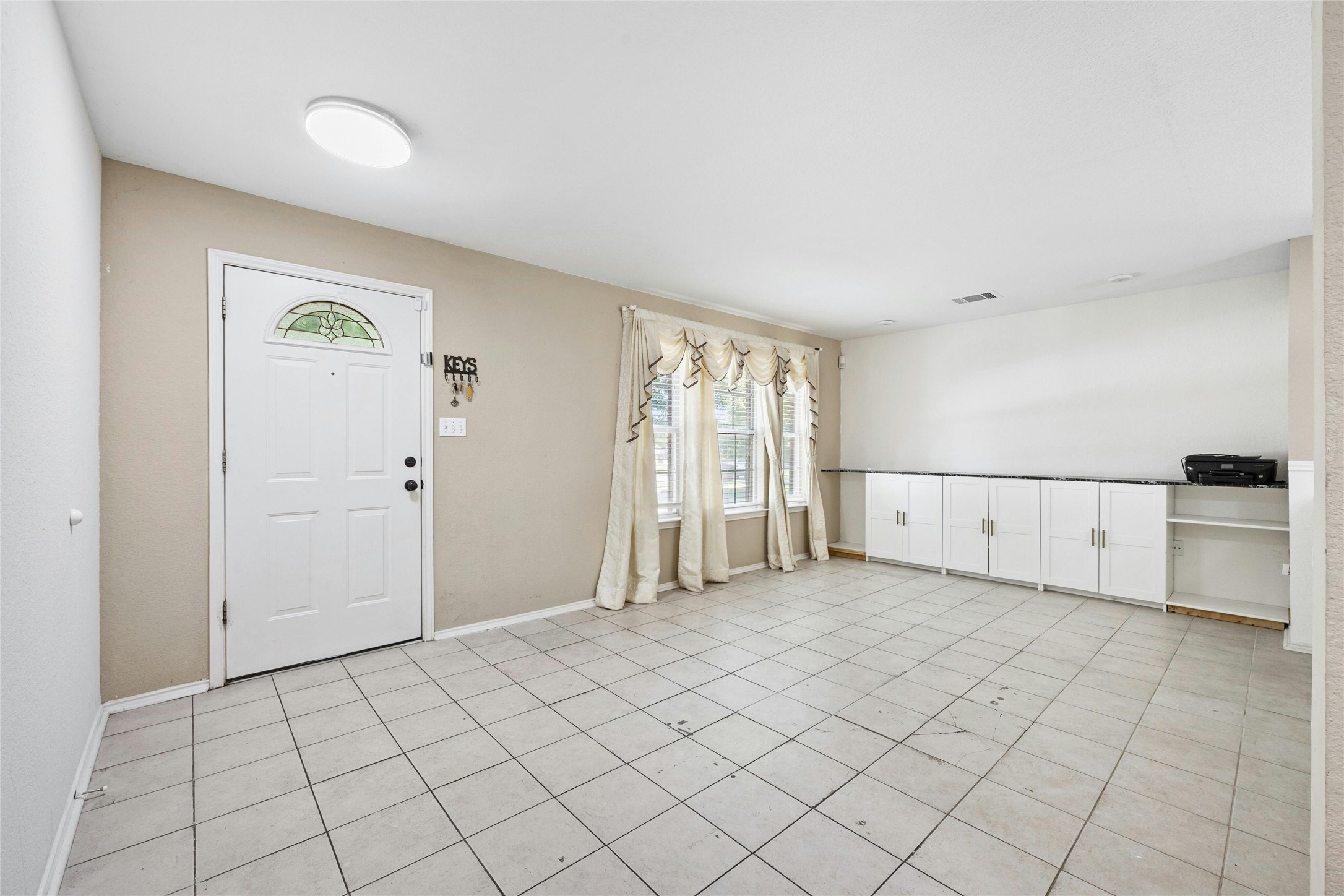 3618 Windhill Loop Round Rock, TX 78681 - Photo 4 of 30 Entrance foyer / living area.