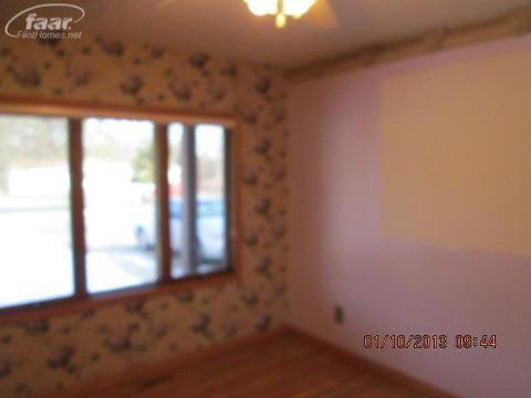 7281 Potter Road Flushing, MI 48433 - Photo 3 of 17 20323602-2.JPG