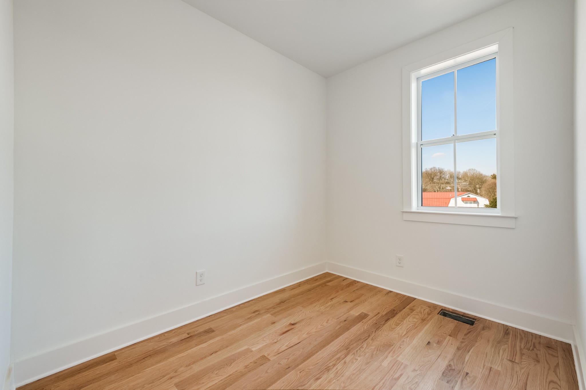107 Demoss Road, Unit 4 Nashville, TN 37209 - Photo 11 of 40 Gallery Image 11