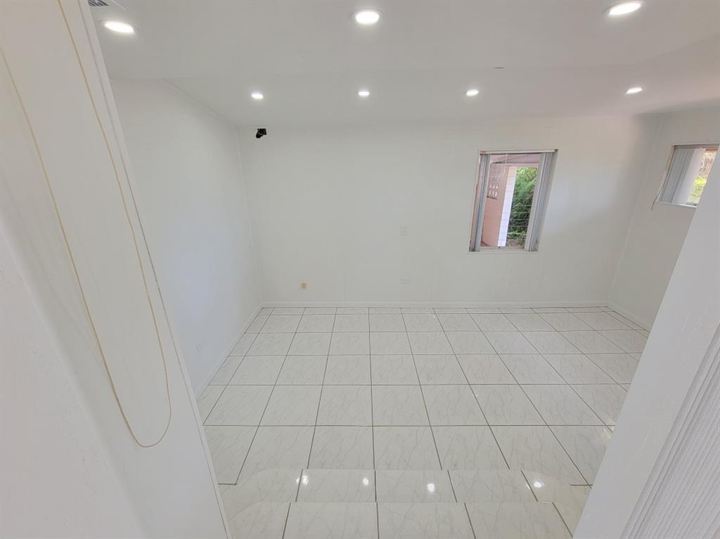 2980 Southwest 68th Avenue Miami, FL 33155 - Photo 4 of 9