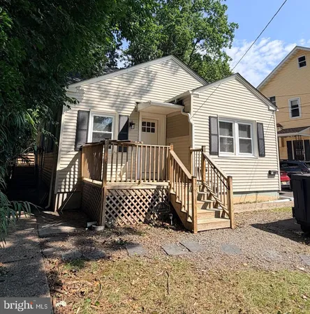 $1,800 | 151 East Bettlewood Avenue, Oaklyn, NJ 08107