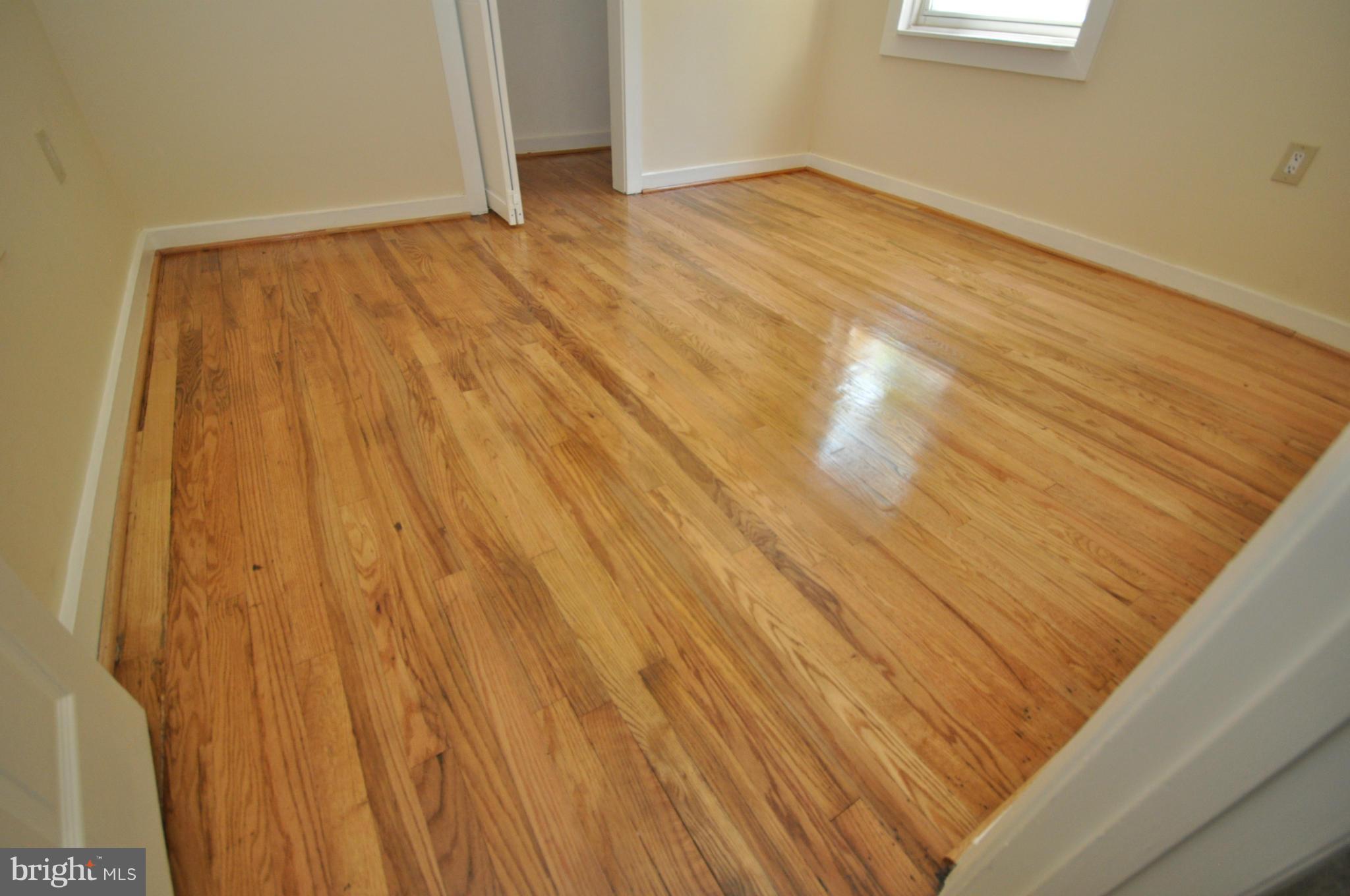 18314 Sharon Road Triangle, VA 22172 - Photo 23 of 30 a view of empty room with wooden floor