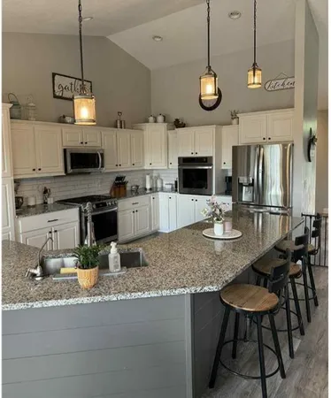$379,900 | 301 7th Street Northwest, New Richland, MN 56072