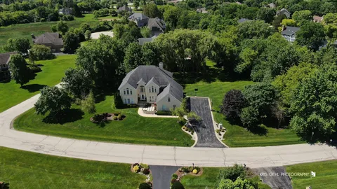 $975,000 | 23475 West Newhaven Drive, Hawthorn Woods, IL 60047